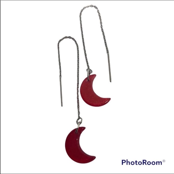 Red glitter crescent moon threader earrings goth gothic boho witch new goth - Picture 2 of 4